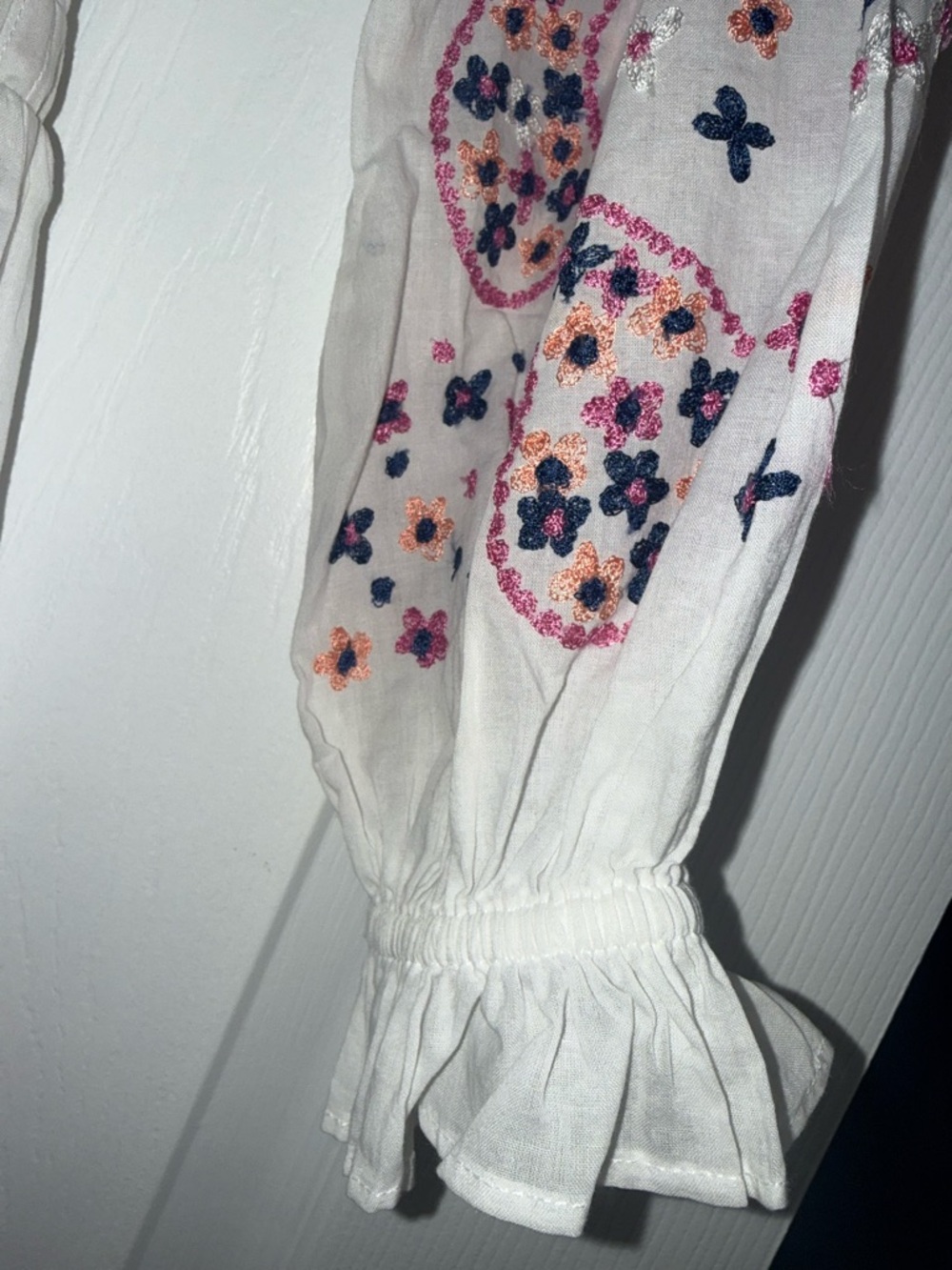 TAJ by Sabrina Crippa White Maxi Dress w\Pink & Navy Embroidery Size Small NWT - Picture 2 of 6